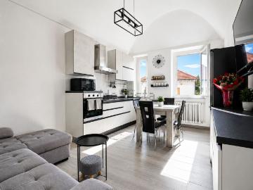 Appartamento in vendita di 101 m² in Via Mantova, 36