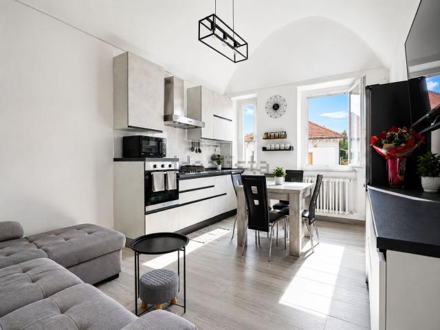 Appartamento in vendita di 101 m² in Via Mantova, 36