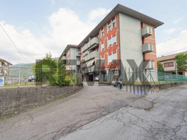 Appartamento in vendita di 101 m² in Via Martiri della Libertà, 1