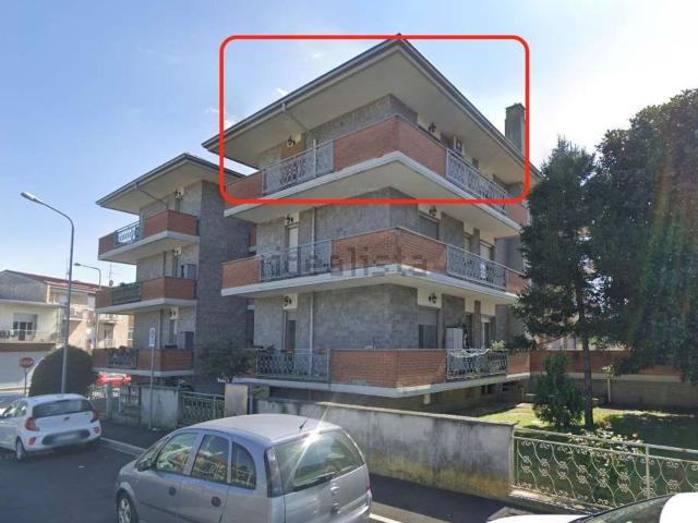 Appartamento in vendita di 101 m² in Via Mascagni, 1