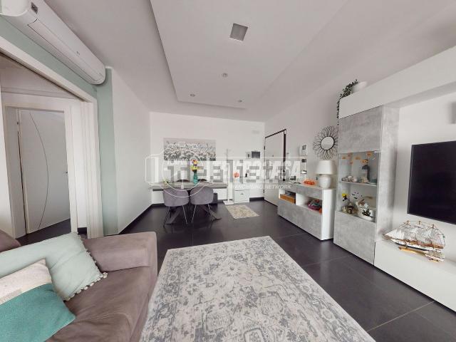 Appartamento in vendita di 101 m² in Via Michele Zella Milillo