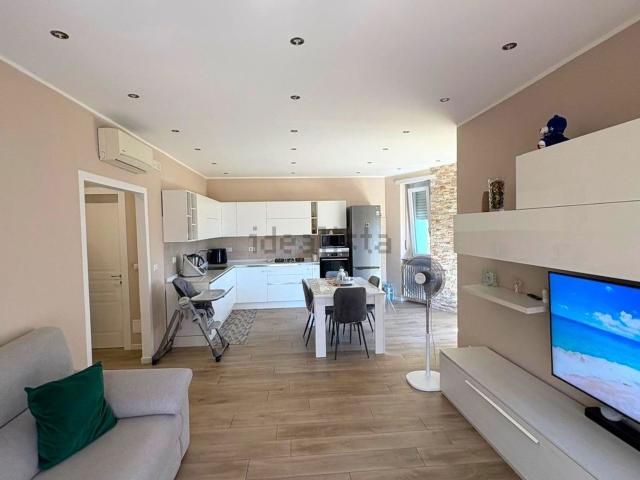 Appartamento in vendita di 101 m² in Via Pietro Francesco Guala, 5