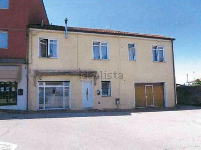 Appartamento in vendita di 101 m² in Via Roma, 29