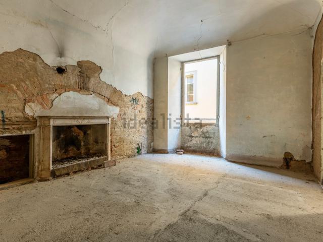 Appartamento in vendita di 101 m² in Via Roma, 2