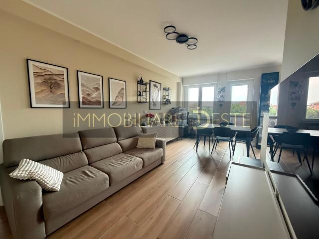 Appartamento in vendita di 101 m² in Via Tevere, 27