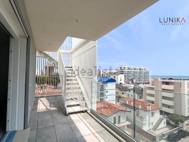 Appartamento in vendita di 101 m² in Via V. Veneto, 8