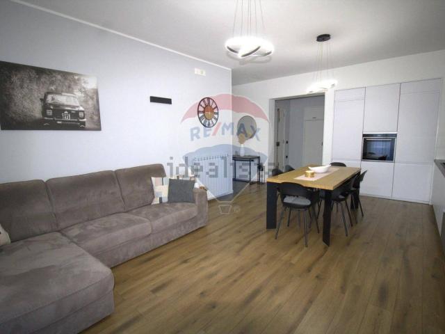 Appartamento in vendita di 101 m² in Via Vittorio Emanuele II, 201