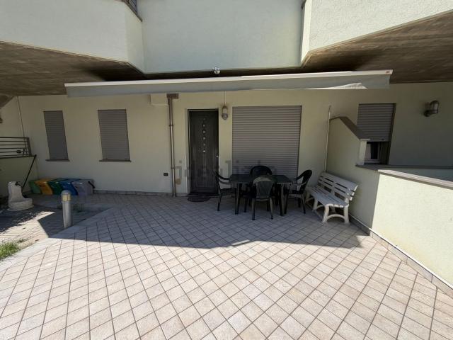 Appartamento in vendita di 101 m² in Viale Cristoforo Colombo, 82