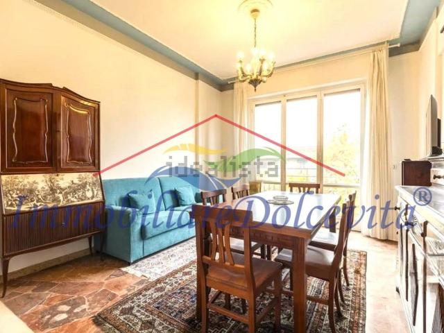 Appartamento in vendita di 101 m² in Viale dei Mille, 90