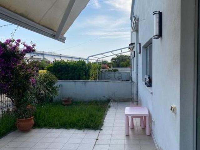 Appartamento in vendita di 101 m² in Viale del Tirreno