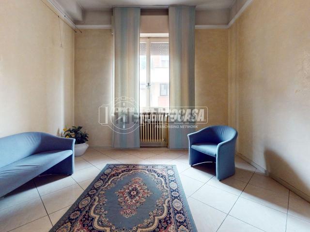 Appartamento in vendita di 101 m² in Viale Piave, 14