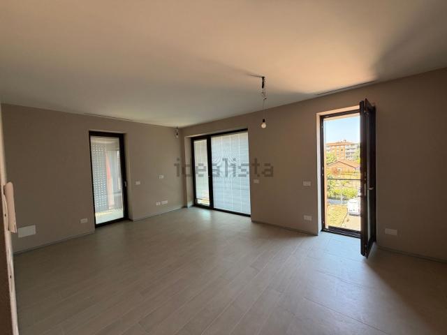 Appartamento in vendita di 101 m² in Viale Pubblico Passeggio, 42