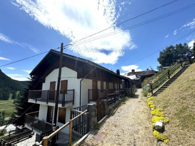 Appartamento in vendita di 101 m² in Località Corgnolaz, 79