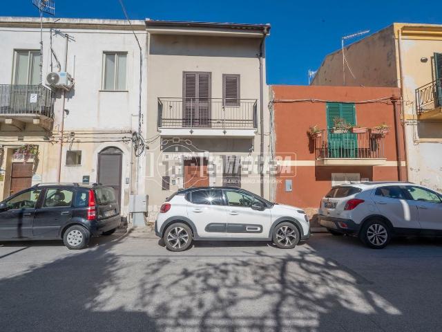 Appartamento in vendita di 101 m² in Località Galati Marina, 180