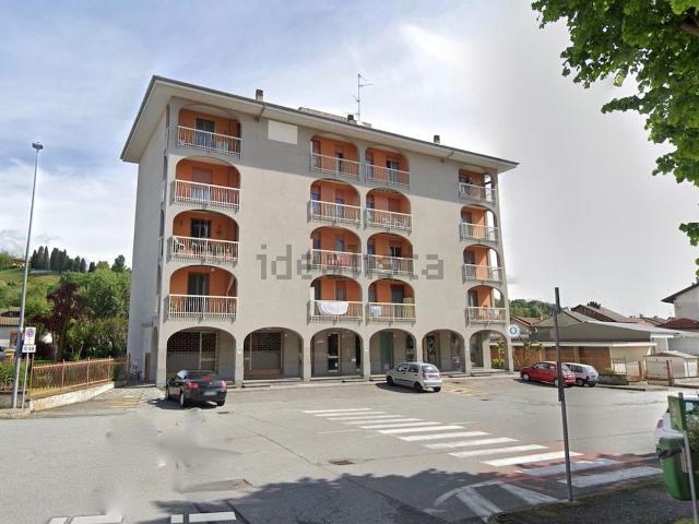 Appartamento in vendita di 101 m² in Piazza C. F. Avogadro di Collobiano, 6