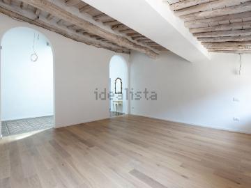 Appartamento in vendita di 101 m² in Piazza dei Mercanti, 2