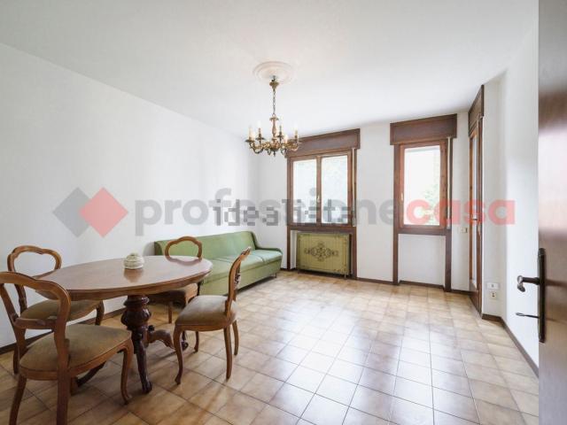 Appartamento in vendita di 101 m² in Piazza Europa, 26