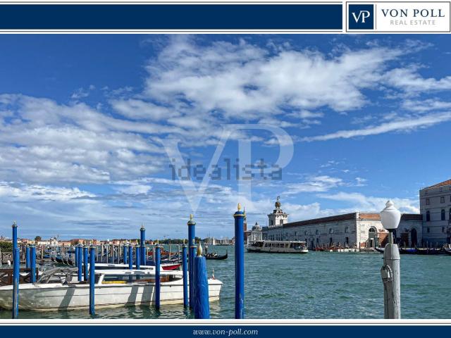 Appartamento in vendita di 101 m² in Piazza San Marco, 2159