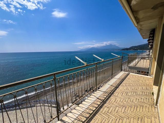 Appartamento in vendita di 102 m² in Via Carlo Pisacane