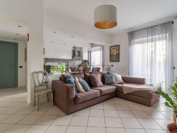 Appartamento in vendita di 102 m² in Via Carroccio, 35