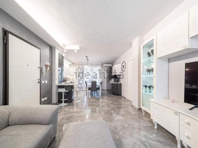 Appartamento in vendita di 102 m² in Via Cesare Battisti, 2