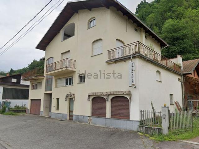 Appartamento in vendita di 102 m² in Via Crevacuore, 49