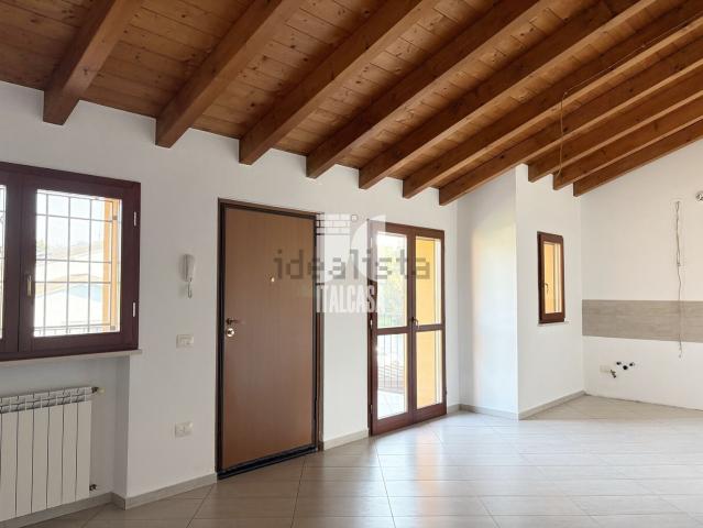 Appartamento in vendita di 102 m² in Via A. Avogadro