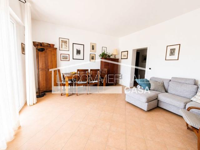 Appartamento in vendita di 102 m² in Via Amatore Sciesa