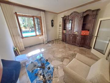 Appartamento in vendita di 102 m² in Via Adriano Cecioni, 132