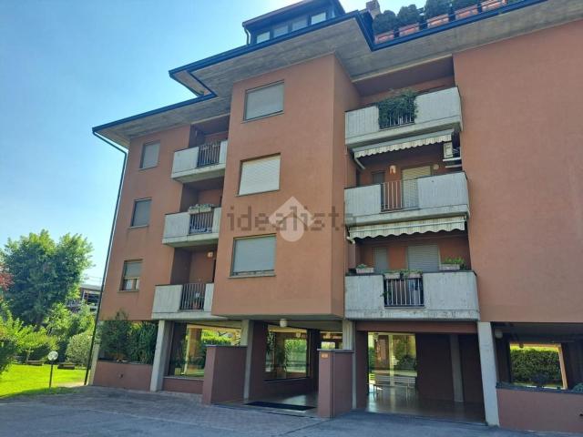 Appartamento in vendita di 102 m² in Via Al Sabbione, 8