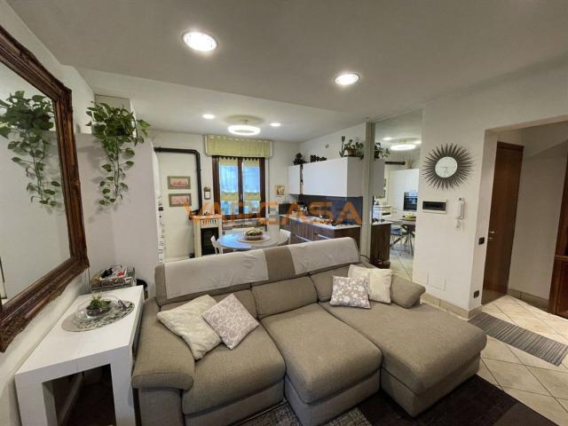 Appartamento in vendita di 102 m² in Via Balilla