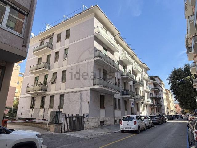Appartamento in vendita di 102 m² in Via Galileo Ferraris, 7