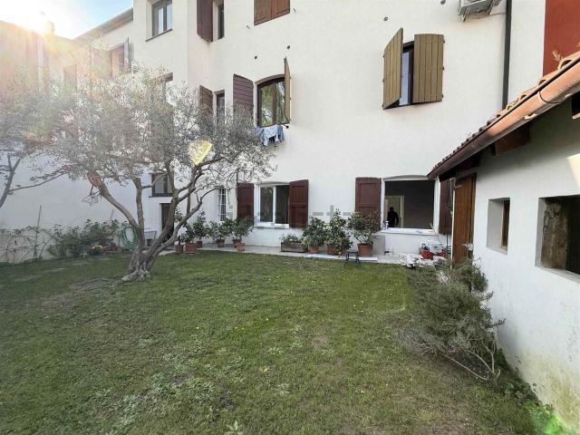 Appartamento in vendita di 102 m² in Via Galileo Galilei, 37