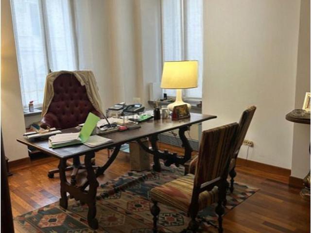 Appartamento in vendita di 102 m² in Via Giacomo Matteotti