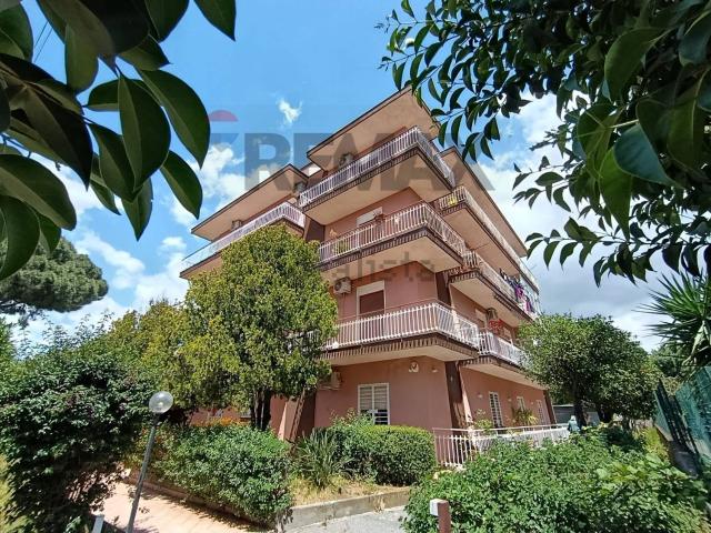 Appartamento in vendita di 102 m² in Via Giovanni Fattori, 27