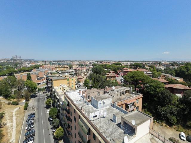 Appartamento in vendita di 102 m² in Via Giovannipoli