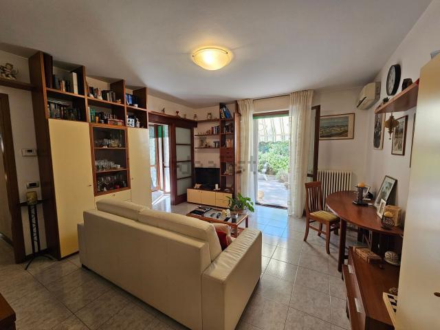 Appartamento in vendita di 102 m² in Via del Poggio