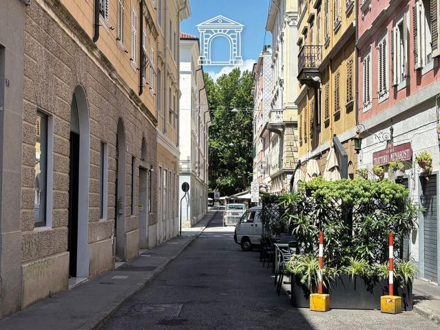 Appartamento in vendita di 102 m² in Via del Toro