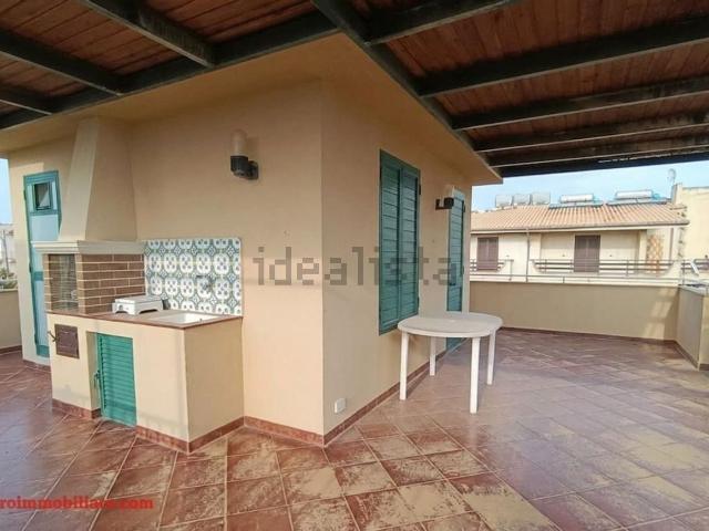 Appartamento in vendita di 102 m² in Via Eolie, 23