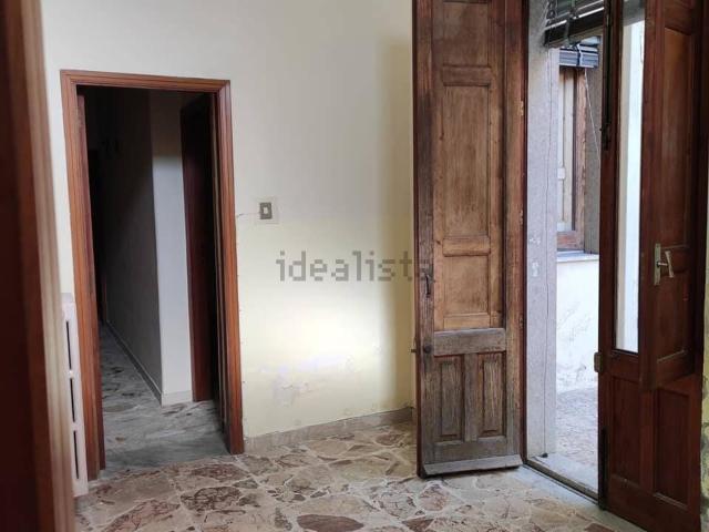 Appartamento in vendita di 100 m² in Via Ispica, 21