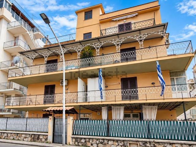 Appartamento in vendita di 102 m² in Via John Fitzgerald Kennedy, 89
