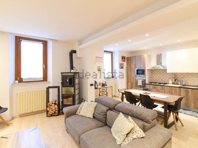 Appartamento in vendita di 102 m² in Via Odescalchi, 1