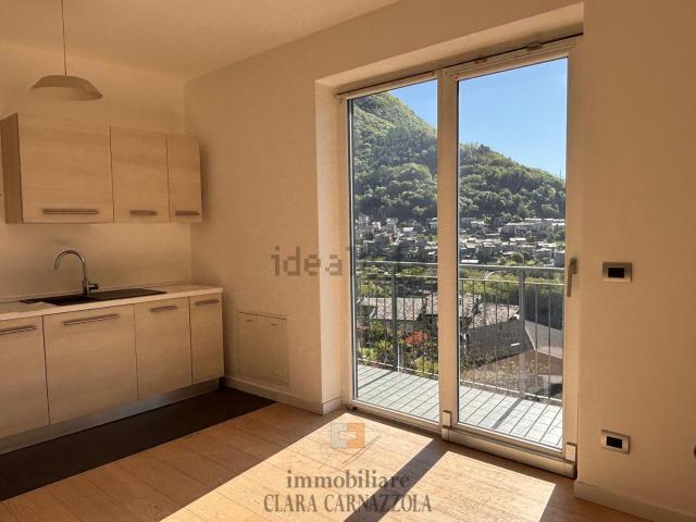 Appartamento in vendita di 102 m² in Via Mossini, 73