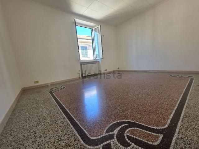 Appartamento in vendita di 102 m² in Via Mentana