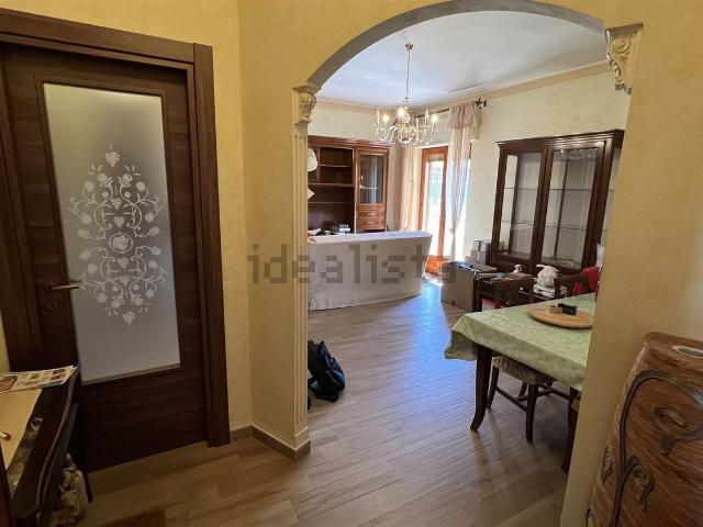Appartamento in vendita di 102 m² in Via Salvo D&apos Acquisto, 20