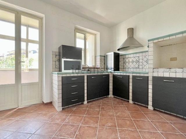 Appartamento in vendita di 102 m² in Via Salvatore Lo Bianco, 1