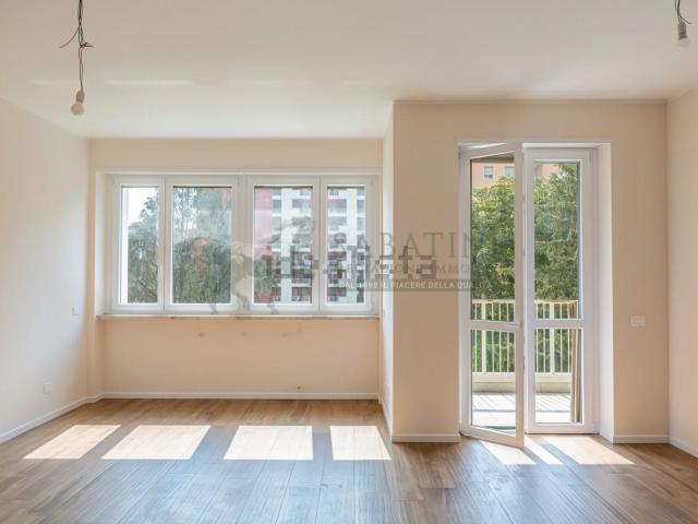 Appartamento in vendita di 102 m² in Via Sporting Mirasole, 42