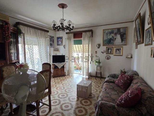 Appartamento in vendita di 102 m² in Via P. Longo, 196
