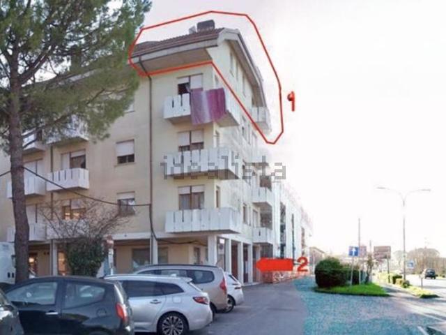 Appartamento in vendita di 102 m² in Via Postumia, 36