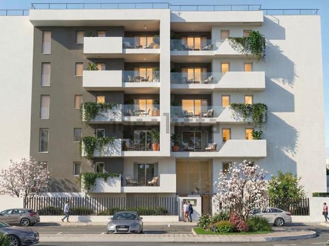 Appartamento in vendita di 102 m² in Via Piceni, 35